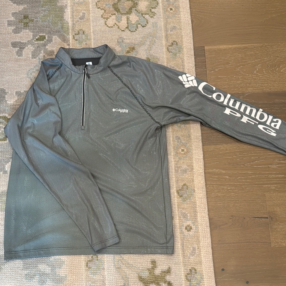 Columbia Gray Long SleevePullover